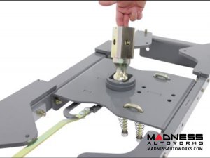 Ford F-250/ 350/ 450 Turnover Ball Gooseneck Trailer hitch w/ Custom Installation Kit by B&W - 2017